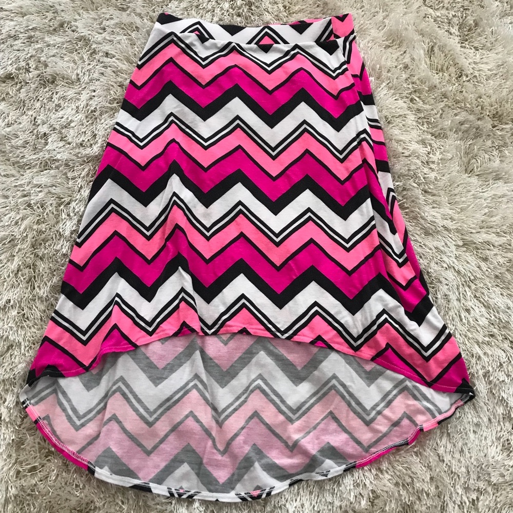 Asymmetrical skirt